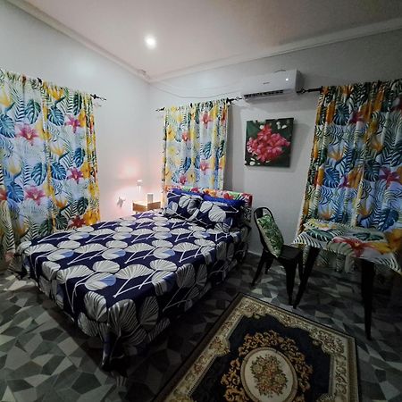 Bed and Breakfast Tropical Almond Haven Suva Zewnętrze zdjęcie